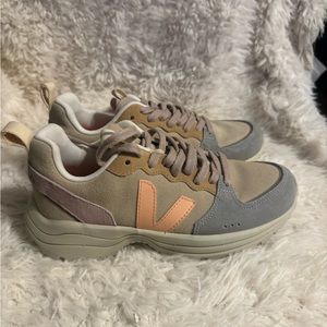 Veja Venturi Sneaker